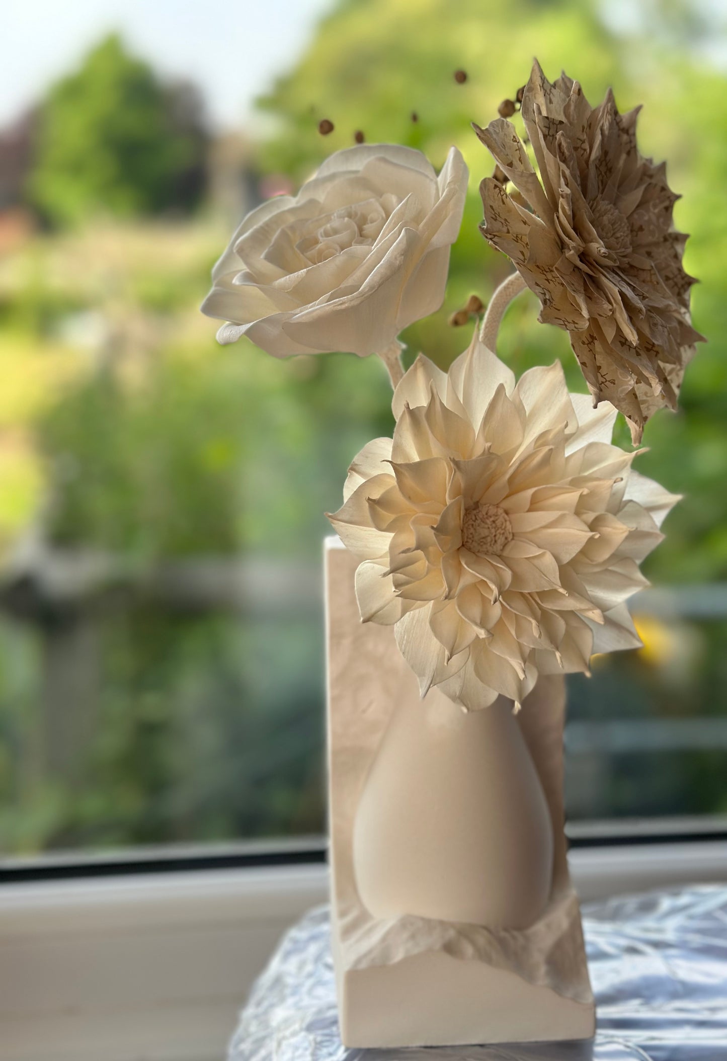 elegant-diffuser-flowers-with-scent