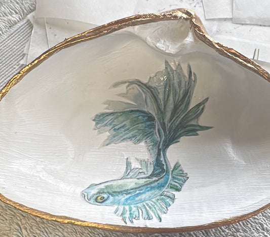 BLUE FISH HANDPAINTED OYSTER SHELL SOAP DISH AND SOAP