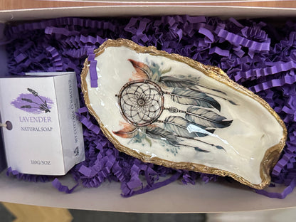 DREAMCATCHER OYSTER SHELL SOAP DISH