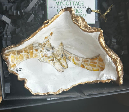 GIRAFFES MOM & BABY HANDPAINTED OYSTER SHELL SOAP DISH AND SOAP