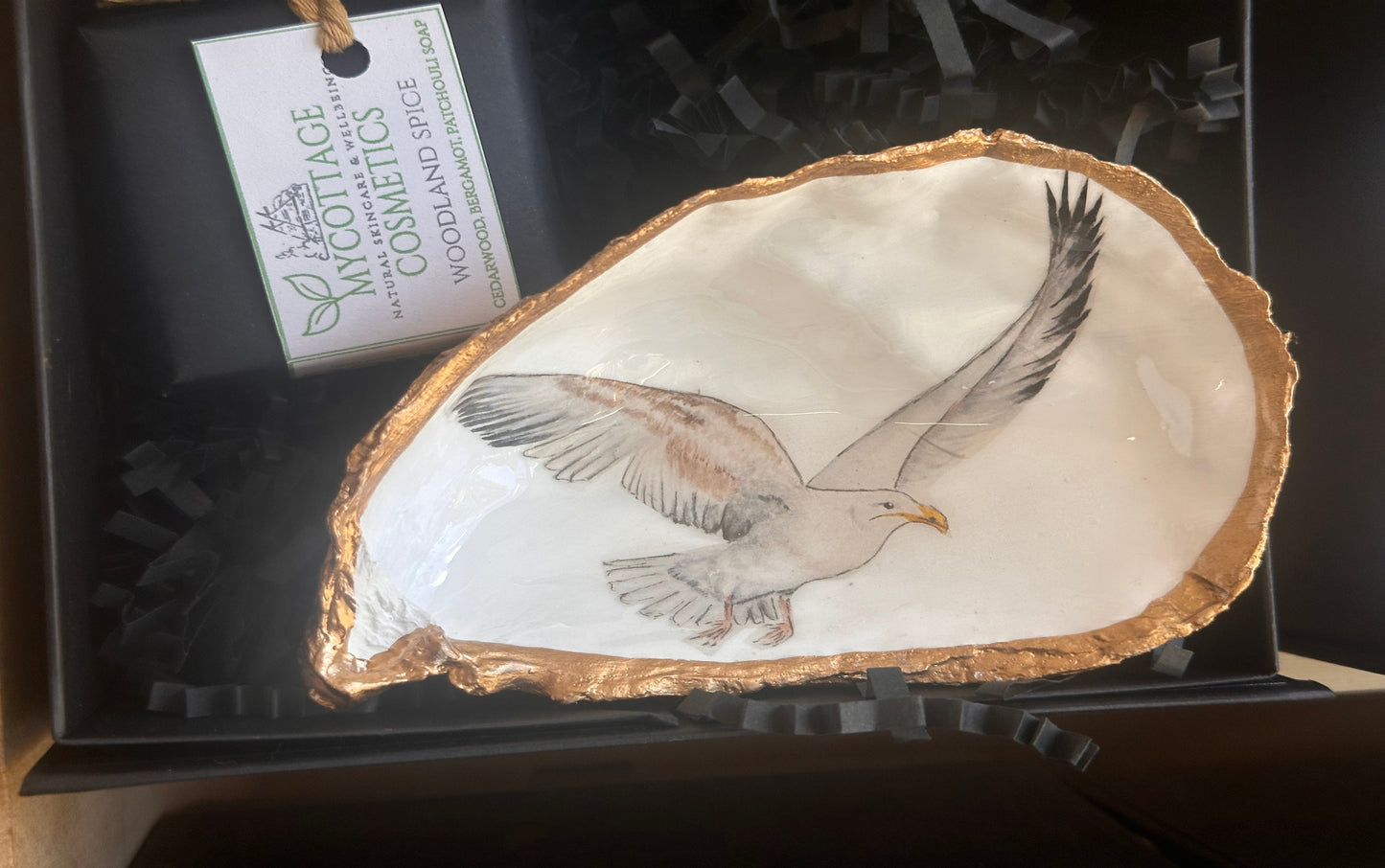 SEAGULL HANDPAINTED OYSTER SHELL SOAP DISH AND SOAP